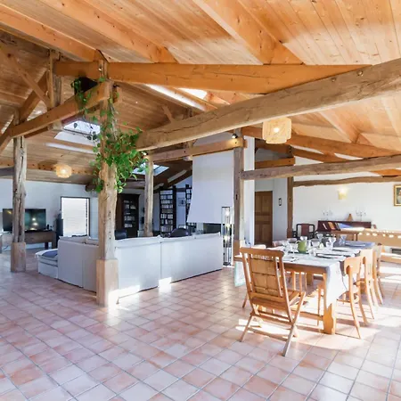 Casa de Férias Familial Spacieux Avec Piscine Naturelle, Proche Nantes - Fr-1-306-1218 *